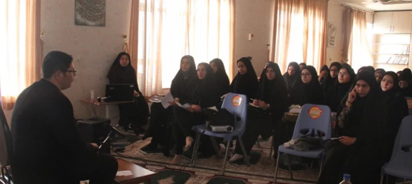 در پردیس بنت الهدی صدر اردبیل برگزار شد:

اکران فیلم های منتخب چهل و ششمین جشنواره بین المللی فیلم رشد 
 2