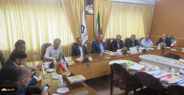 مدیر امور پردیس های همدان در جلسه کارگروه منابع انسانی منطقه 10 کشور:

سال 1396 را می توان سال تفویض اختیار در حوزه های مختلف دانشگاه فرهنگیان، به فرا خور حال آن دانست 2