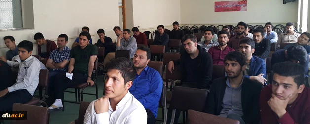 برگزاری دوره معارف نماز در مرکز آزادگان نیر
 5