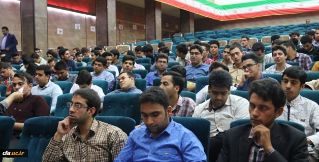 به میزبانی پردیس شهیدان پاک نژاد یزد برگزار شد:

همایش سفیران سلامت دانشجویی
 5