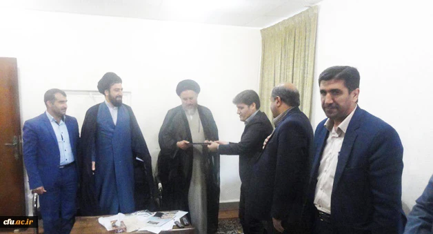 در آستانه ماه مبارک رمضان برگزار شد:

دیدار مسئولین دانشگاه فرهنگیان استان کهگیلویه و بویر احمد با منتخب مردم در مجلس خبرگان رهبری 
 4