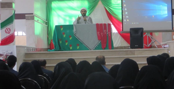 در پردیس امام جعفر صادق(ع) ایلام برپا شد:

نمایشگاه دستاوردهای علمی و پژوهشی اساتید و دانشجو معلمان
 5