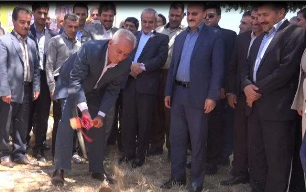 با حضور استاندار کردستان انجام شد:

افتتاح پروژه مجتمع مسکونی دانشگاه فرهنگیان کردستان  
 3