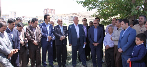 با حضور استاندار کردستان انجام شد:

افتتاح پروژه مجتمع مسکونی دانشگاه فرهنگیان کردستان  
 5