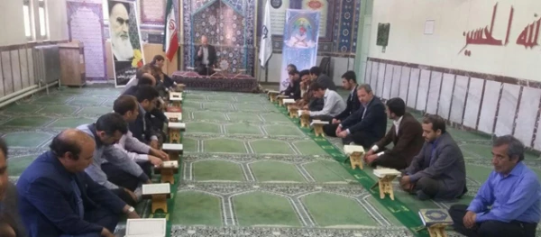 به مناسبت سالگرد رحلت حضرت امام خمینی(ره) در پردیس علامه امینی تبریز  برگزار شد:

مراسم گرامی داشت یاد و خاطره بنیانگذار جمهوری اسلامی و شهدای 15 خرداد 3