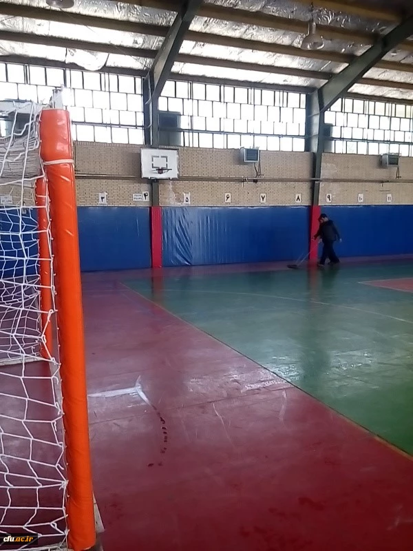 سالن ورزشی امام علی(ع) پردیس خواجه نصیر طوسی استان کرمان ایمن سازی شد 4