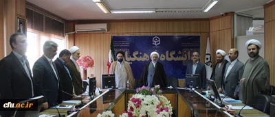 به میزبانی دانشگاه فرهنگیان؛

نشست مشترک معاون آموزشی و پژوهشی نهاد نمایندگی مقام معظم رهبری با موضوع تمرکز زدایی دروس معارف برگزار شد