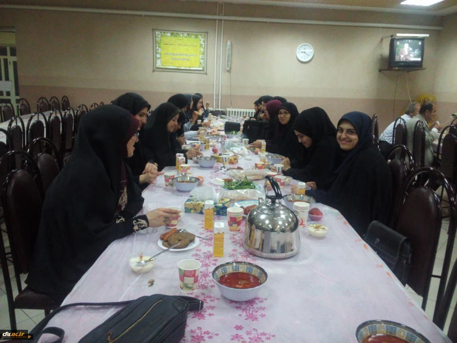 در جریان پنجمین جلسه شورای تخصصی استان مازندران و چهارمین جلسه شورای صنفی رفاهی آن استان:

تماس تلفنی دکتر علی نژاد و گفتگو با اعضای شورای صنفی 2