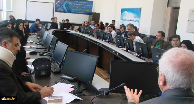 در دانشگاه فرهنگیان استان خراسان شمالی برگزار شد:

 برگزاری نشست توجیهی  اهمیت مبارزه با قاچاق کالا و ارز و تحقق آن
 4