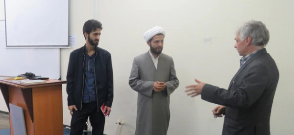 در پردیس های استان اردبیل برگزار شد:

آموزش شیوه های دعوت و انس با نماز 
 5