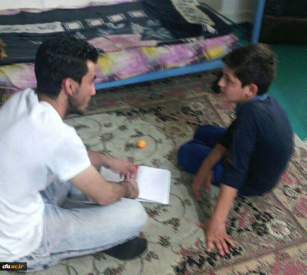 به همت کانون خیریه ی امام سجاد (ع) پردیس علامه طباطبایی اردبیل  انجام شد:

تقویت بنیه ی علمی و تحصیلی دانش آموزان تحت پوشش سازمان بهزیستی با مشارکت دانشجومعلّمان 
 4