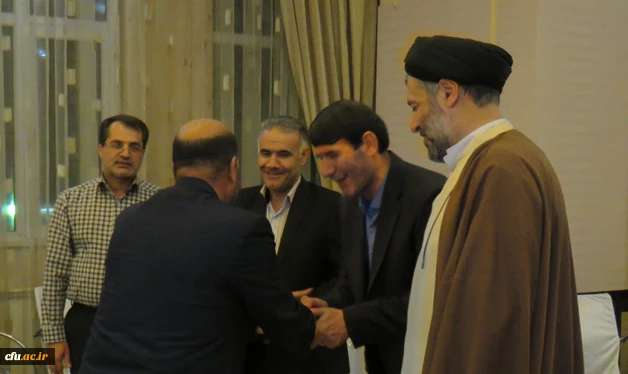 همزمان با پردیس های دانشگاه فرهنگیان کل کشور برگزار شد:

ضیافت افطار تجلیل از بازنشستگان سال های 94-95 دانشگاه فرهنگیان
 4