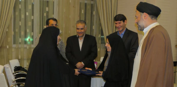 همزمان با پردیس های دانشگاه فرهنگیان کل کشور برگزار شد:

ضیافت افطار تجلیل از بازنشستگان سال های 94-95 دانشگاه فرهنگیان
 5