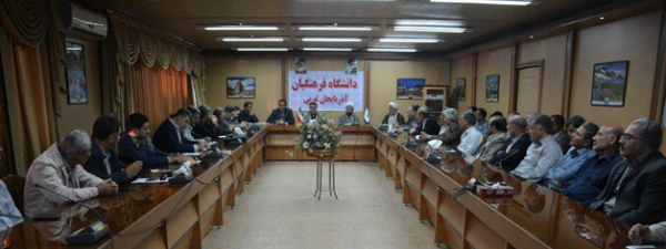 جلسه هم اندیشی اساتید با مسئول نهاد مقام معظم رهبری در دانشگاه فرهنگیان آذربایجان غربی 5