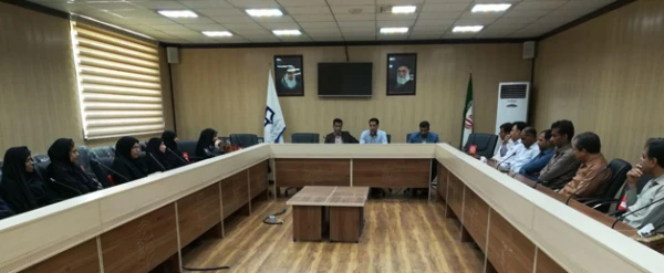 مدیر امور پردیس های استان هرمزگان تاکید کرد:

برگزاری جامع و مطلوب امتحانات و ارائه خدمات دانشجویی با کیفیت 
 2