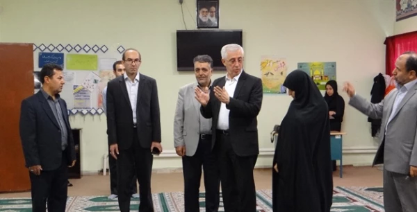 بازدید مدیرکل آموزش و پرورش استان از روند برگزاری امتحانات پایان ترم در پردیس علامه طباطبائی ارومیه 3