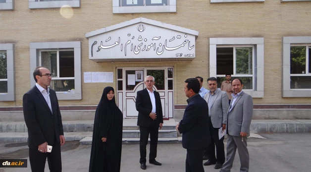 بازدید مدیرکل آموزش و پرورش استان از روند برگزاری امتحانات پایان ترم در پردیس علامه طباطبائی ارومیه 7