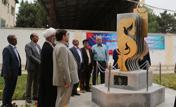 در پردیس آیت الله خامنه ای گرگان انجام شد:

رونمایی از یادواره 25 شهید دانشجو معلم استان گلستان
 12