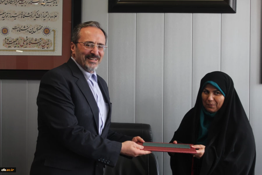 دکترمهرمحمدی (تفاهم نامه معاونت ها) 3