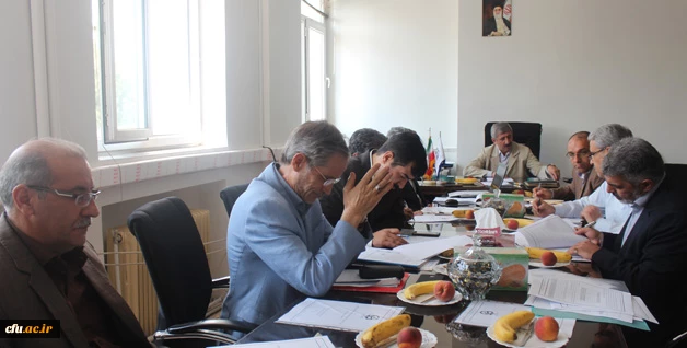 با حضور معاون نظارت و ارزیابی و تضمین کیفیت  دانشگاه برگزار شد:

بررسی  و تبیین شیوه نامه ارزیابی و انتخاب کارمند نمونه در دانشگاه فرهنگیان 
 4