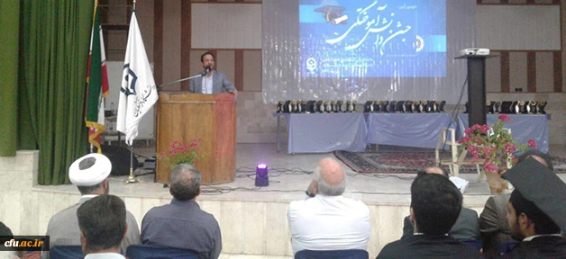 با حضور مسئولین استانی و مدیران مناطق آموزش و پرورش برگزار شد :

برگزاری دومین آئین جشن دانش آموختگی دانشجویان ورودی 92 مرکز دانشور نیشابور
 6