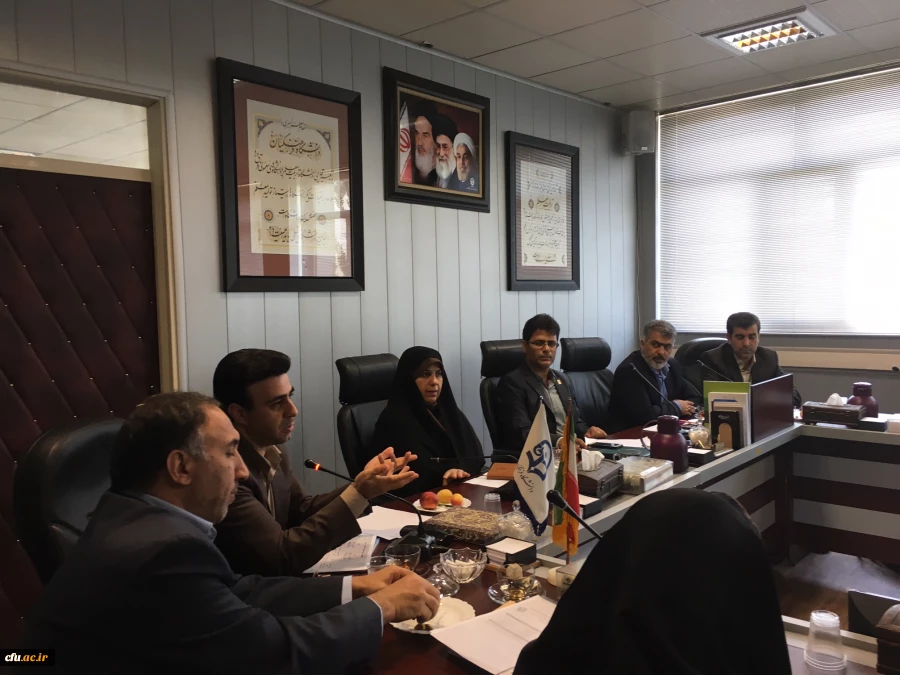 ویژه کارشناسان مشاوره، اموردانشجویی وحراست برگزار شد:

اولین دوره آموزشی پیش گیری از اعتیاد به صورت ویدیو کنفرانسی 3