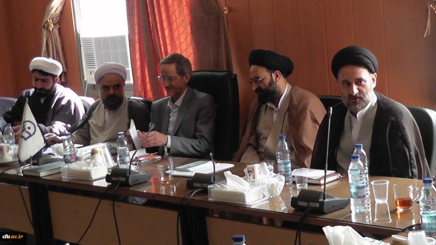 با حضور معاون  امور دفاتر و مبلغان نهاد نمایندگی مقام معظم رهبری در دانشگاهها انجام شد:

مراسم تکریم و معارفه سرپرست دفتر نهاد نمایندگی مقام معظم رهبری در پردیس های استان تهران دانشگاه فرهنگیان 5