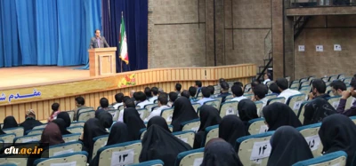 مدیر امور پردیس های استان یزد، نشست مسئولان با مهارت آموزان ماده 28 عنوان کرد:

روحیه پرسشگری، تفکر، خلاقیت و متخلق شدن به فضائل انسانی از ویژگی های معلمی است