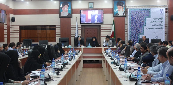 دکتر علی نژاد در نخستین دوره بالندگی کارشناسان دانشجویی عنوان کرد:

شناخت آسیب های اجتماعی میان دانشجویان مهمترین وظیفه رابطان بهداشت است
 2