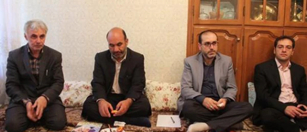 با حضور مسؤولان دانشگاه فرهنگیان اردبیل و بسیج دانشجویی دانشگاه های اردبیل انجام شد:

 دیدار با خانواده ی دانشجومعلم شهید یعقوب مهدی زاده
 5