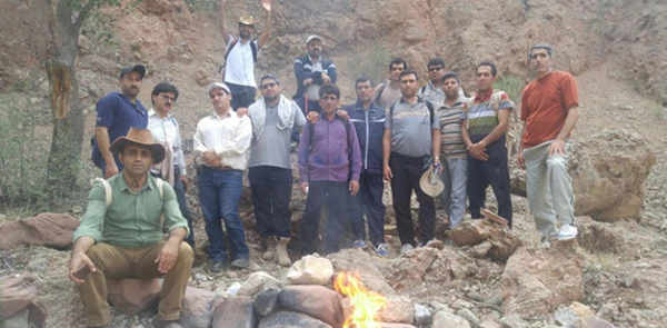 در شهر زیبا و توریستی سی سخت برگزار شد:

کوهنوردی کارکنان دانشگاه فرهنگیان استان کهگیلویه و بویر احمد در کوه دنا

 3