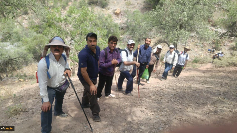 در شهر زیبا و توریستی سی سخت برگزار شد:

کوهنوردی کارکنان دانشگاه فرهنگیان استان کهگیلویه و بویر احمد در کوه دنا

 5