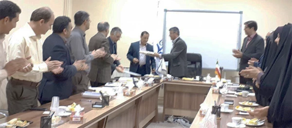 به مناسبت کسب رتبه حراست تحولگرای استان برگزار شد:

مراسم تقدیر وتجلیل کارشناس مسئول حراست مدیریت امور پردیس های استان اصفهان
 4