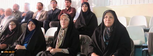 دکتر علی نژاد در مراسم آغازین المپیاد ورزشی در استان مرکزی:

المپیاد ورزشی، گامی موثر برای رشد استعدادهای دانشجو معلمان 3