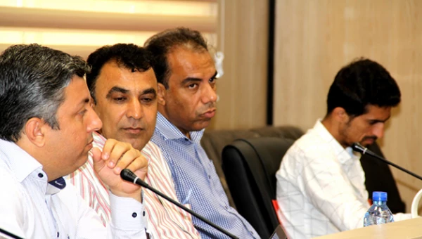 در نشست خبری مدیر امور پردیس های استان هرمزگان در گرامیداشت روز خبرنگار:

دانشگاه فرهنگیان برای معرفی خود به آحاد جامعه نیازمند یاری اصحاب رسانه و خبر است 4