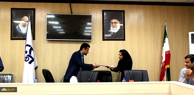 در نشست خبری مدیر امور پردیس های استان هرمزگان در گرامیداشت روز خبرنگار:

دانشگاه فرهنگیان برای معرفی خود به آحاد جامعه نیازمند یاری اصحاب رسانه و خبر است 5