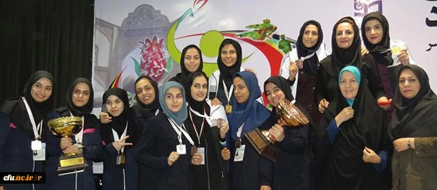 در اراک برگزار شد:

مراسم اختتامیه رشته تنیس روی میز بیست و سومین المپیاد ورزش دانشجو معلمان 7