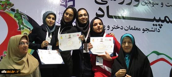 در اراک برگزار شد:

مراسم اختتامیه رشته تنیس روی میز بیست و سومین المپیاد ورزش دانشجو معلمان 9