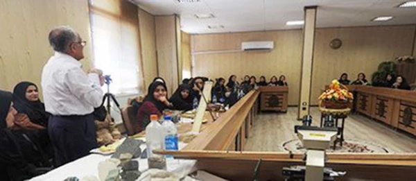 در دانشگاه فرهنگیان زنجان برگزار شد:

اولین گردهمایی نومعلمان دانشگاه فرهنگیان ورودی سال 91
 3