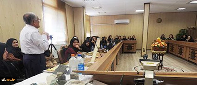 در دانشگاه فرهنگیان زنجان برگزار شد:

اولین گردهمایی نومعلمان دانشگاه فرهنگیان ورودی سال 91
 3