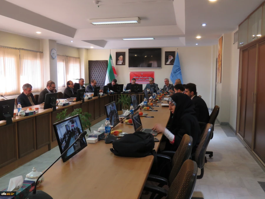 سرپرست دانشگاه در جشن فارغ التحصیلی دانشجو معلمان آذربایجان شرقی:

 معلم شدن خلقی دیگر و تولدی تازه است 2