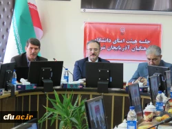 سرپرست دانشگاه در جشن فارغ التحصیلی دانشجو معلمان آذربایجان شرقی:

 معلم شدن خلقی دیگر و تولدی تازه است 8