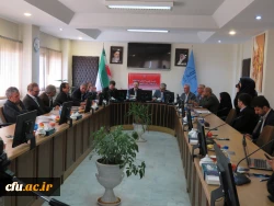 سرپرست دانشگاه در جشن فارغ التحصیلی دانشجو معلمان آذربایجان شرقی:

 معلم شدن خلقی دیگر و تولدی تازه است 15