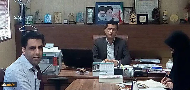 مدیر استانی  هرمزگان در نشست شورای پژوهشی مدیریت استانی عنوان کرد:

با انجام طرح های پژوهشی کارفرمایی، برگزاری همایش های علمی و حمایت از فعالیت های پژوهشی استادان در سال 96، شاخص های پژوهشی ارتقا می یابد
 2