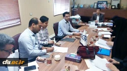 مدیر استانی  هرمزگان در نشست شورای پژوهشی مدیریت استانی عنوان کرد:

با انجام طرح های پژوهشی کارفرمایی، برگزاری همایش های علمی و حمایت از فعالیت های پژوهشی استادان در سال 96، شاخص های پژوهشی ارتقا می یابد
 4