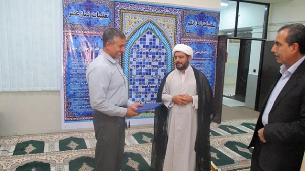 تقدیر از آزاده سرافراز دانشگاه فرهنگیان استان ایلام نورمحمد نوروزی 4