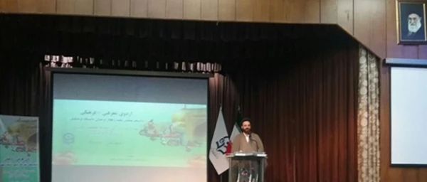 حجت الاسلام والمسلمین دادگر در مراسم اختتامیه طرح کشوری حیات طیبه4:

دانشجومعلمان در طرح حیات طیبه سرخط های معرفتی و فرهنگی با دو رویکرد محتوایی و مهارتی متناسب با نیاز های حرفه ای خود دریافت می کنند 2