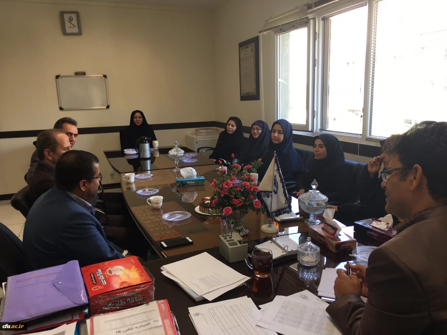 به مناسبت بزرگداشت روز پزشک انجام شد:

حضور صمیمانه همکاران سازمان مرکزی در اداره بهداشت 2