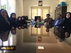 به مناسبت بزرگداشت روز پزشک انجام شد:

حضور صمیمانه همکاران سازمان مرکزی در اداره بهداشت 5