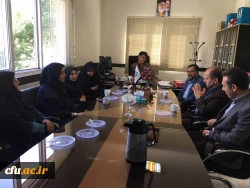 به مناسبت بزرگداشت روز پزشک انجام شد:

حضور صمیمانه همکاران سازمان مرکزی در اداره بهداشت 6